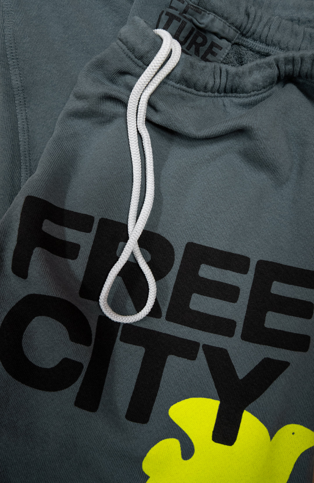 FREECITY 3/4 sweats - GREYART GLOW